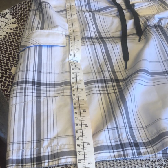 Old Navy NWT Lg Board Shorts velcro fly Net lining ❤️for lower price & shipping - Picture 8 of 8